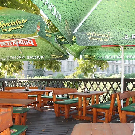 Hotel Hynek
