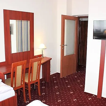 Hynek Hotell Náchod