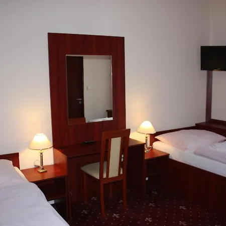Hynek Hotel 3*