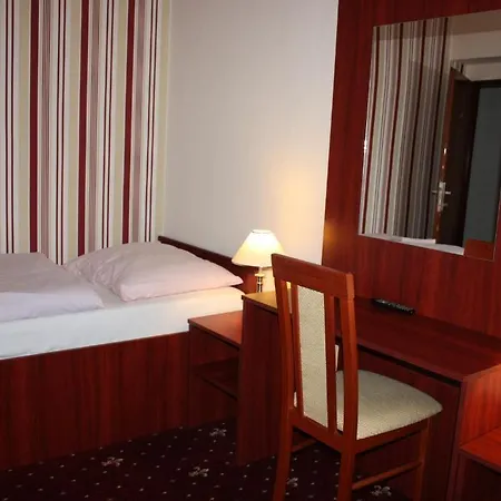 Hynek Hotell 3*
