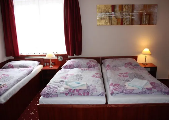 Hynek Hotel
